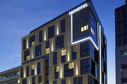 Exterior image of Novotel hotel in London
