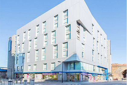Travellodge-London-420x280 Exterior image of Travelodge hotel in London