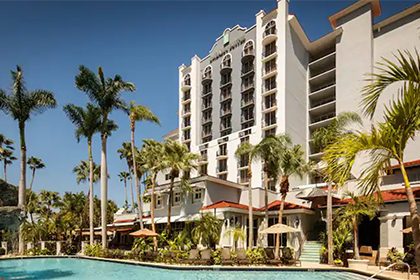 Exterior of Embassy Suites by Hilton Fort Lauderdale 17th Street hotel